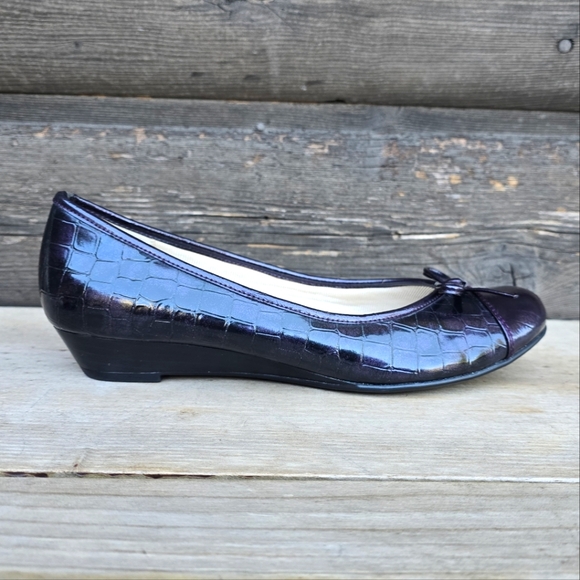 Life Stride Meg Crocodile Embossed, Vegan Leather, Comfort Wedge WMS 7.5M - Picture 1 of 14